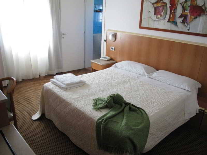 Hotel Principe Di Piemonte 3*